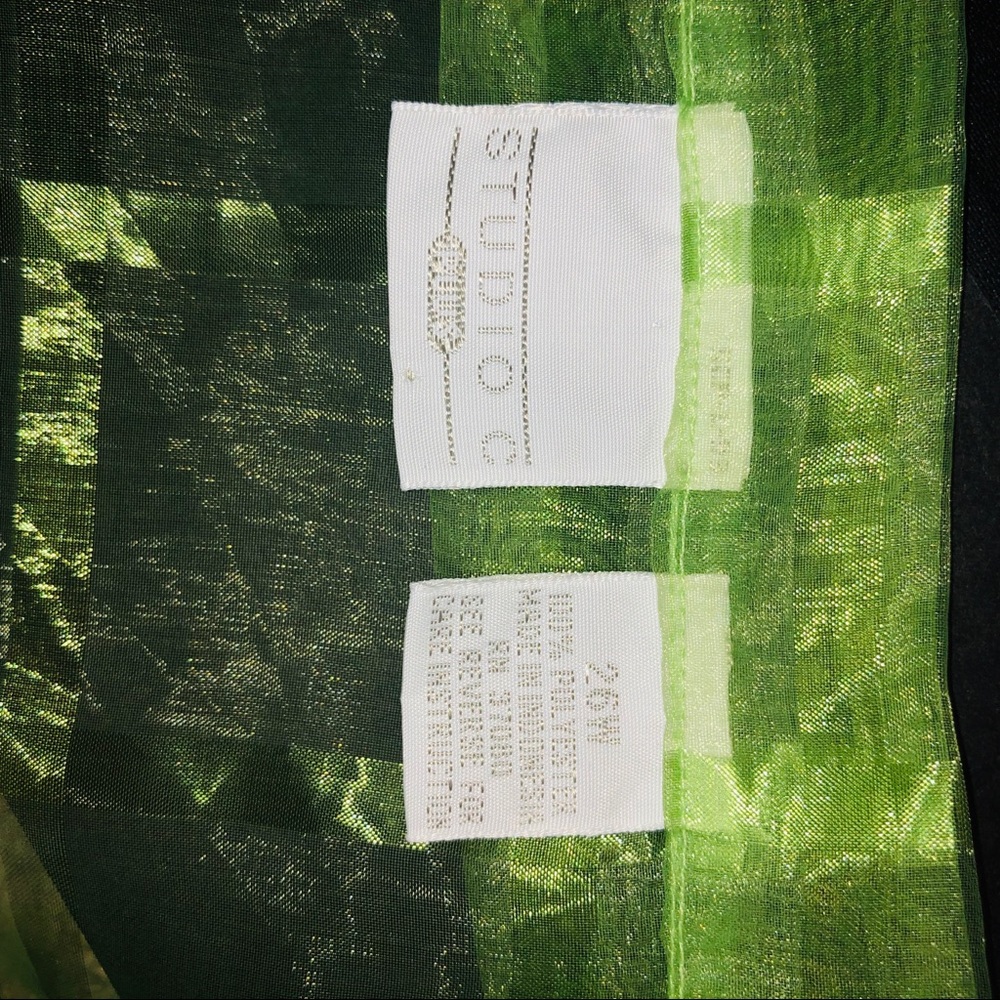 Studio C Sheer Cropped Shirt - Picture 5 of 5